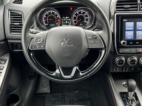 Used 2024 Mitsubishi Outlander Sport SE image 16