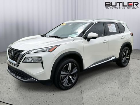 Used 2023 Nissan Rogue SL AWD/4WD image 2