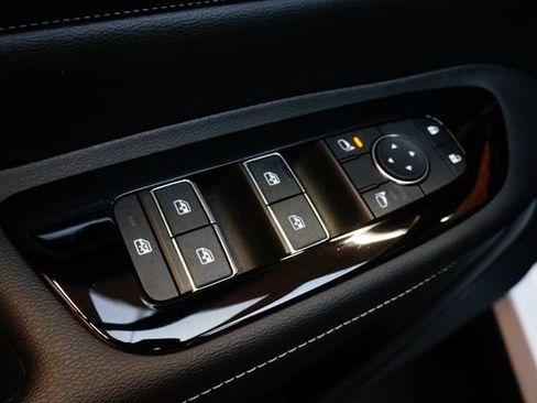 Certified 2025 Nissan Murano SV AWD/4WD image 29