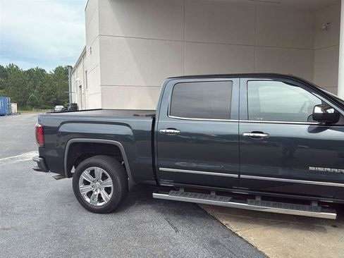 Used 2018 GMC Sierra 1500 SLT AWD/4WD image 6