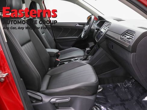 Used 2023 Volkswagen Tiguan SE AWD/4WD image 22
