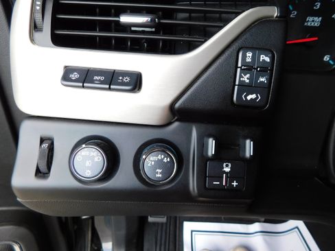 Used 2020 GMC Yukon Denali w/ Denali Ultimate Package image 20