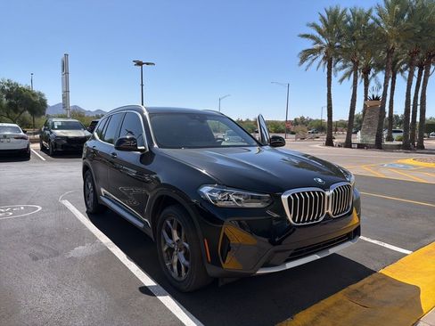 Used 2023 BMW X3 xDrive30i w/ Premium Package AWD/4WD image 2