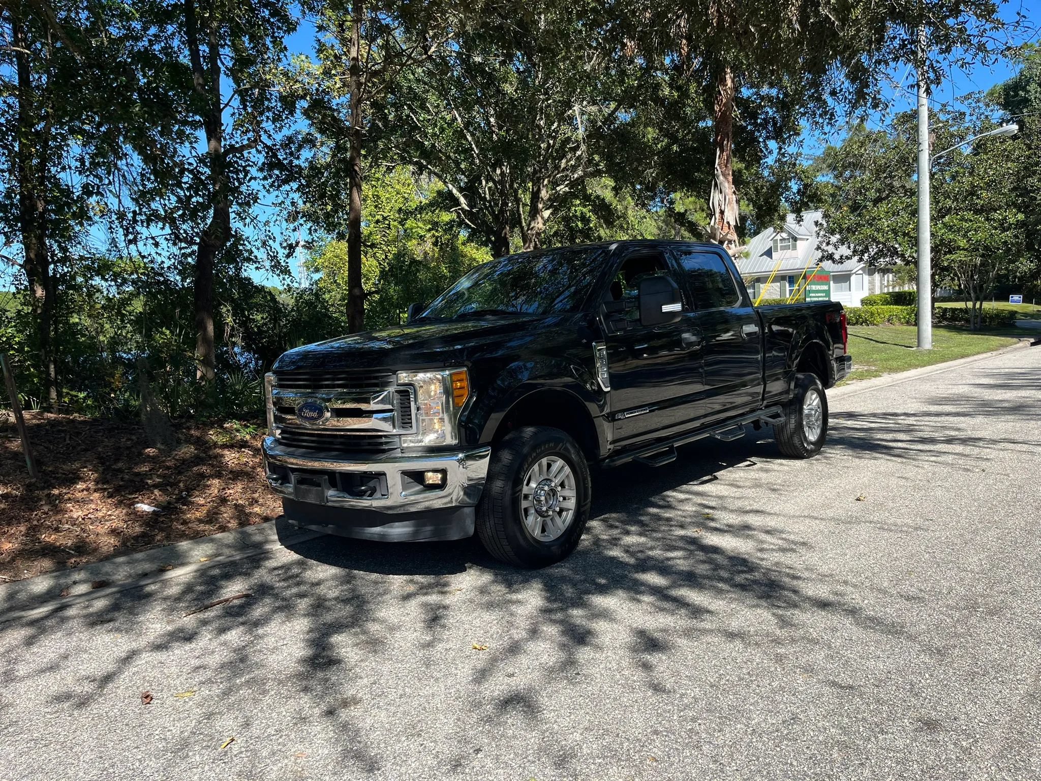 Used 2017 Ford F350 XLT w/ XLT Value Package AWD/4WD image 10