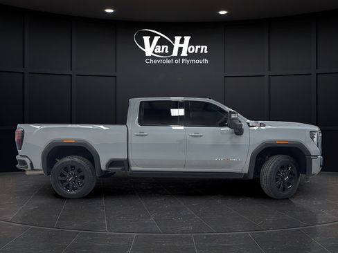 Used 2024 GMC Sierra 3500 AT4 w/ AT4 Premium Plus Package AWD/4WD image 2