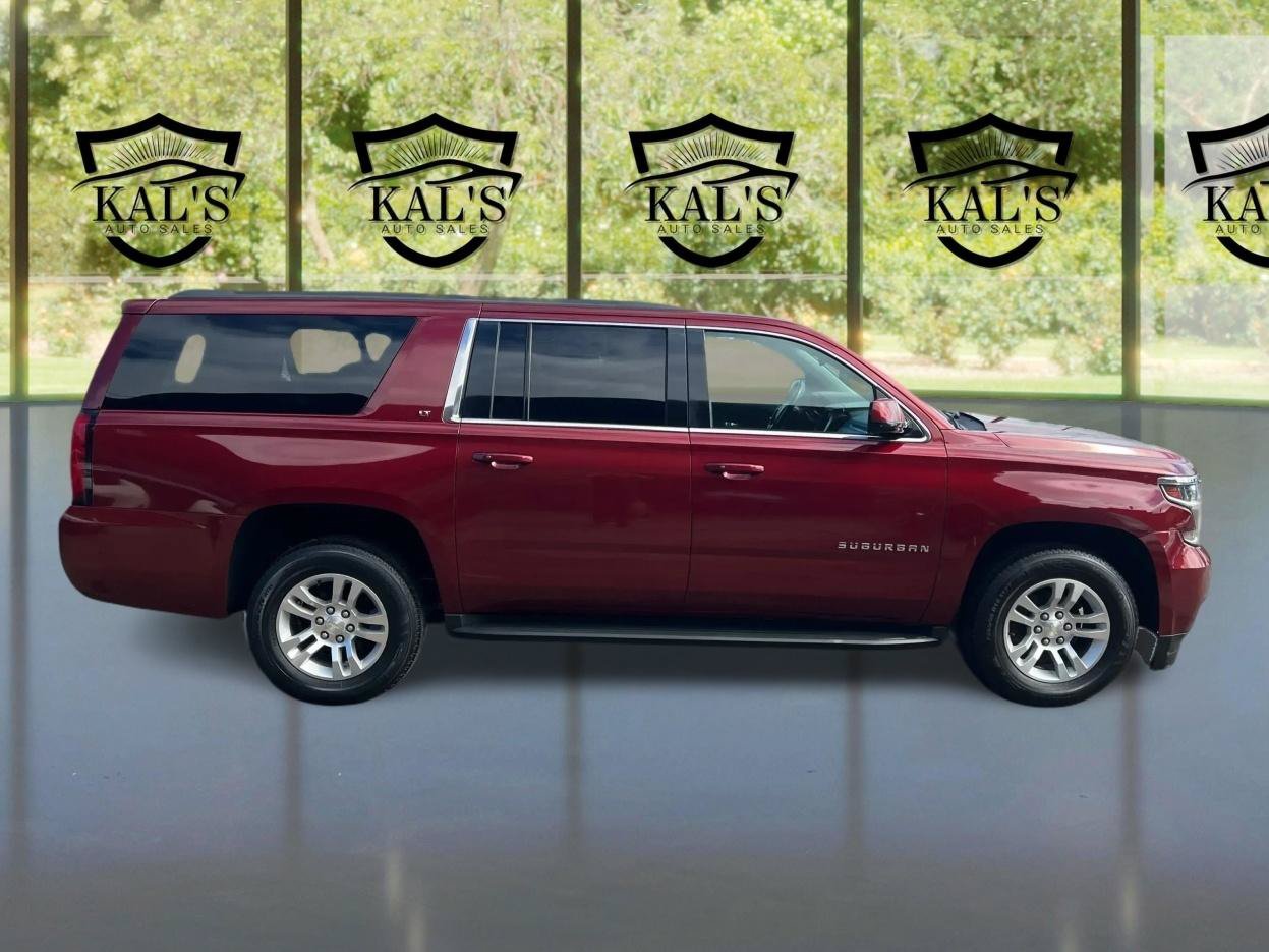 Used 2016 Chevrolet Suburban LT AWD/4WD image 4
