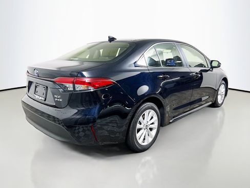 Used 2025 Toyota Corolla XLE image 4