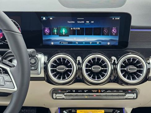 New 2026 Mercedes-Benz GLB 250 4MATIC image 34