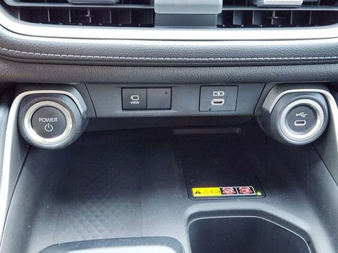 Certified 2025 Toyota Grand Highlander AWD Hybrid image 18