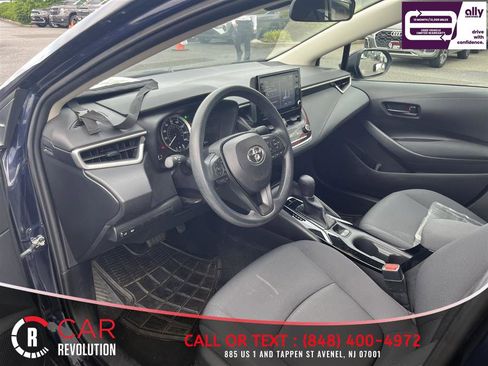 Used 2022 Toyota Corolla LE FWD image 12