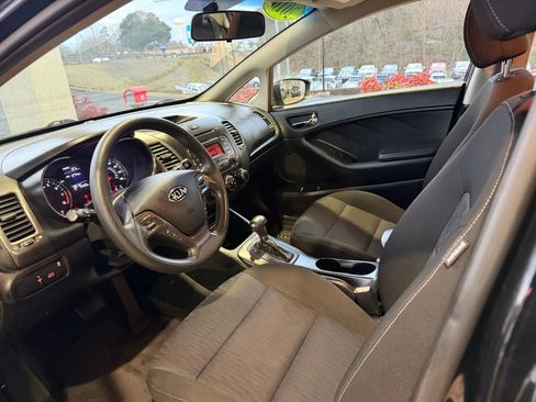 Used 2016 Kia Forte LX image 7