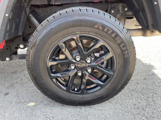Used 2022 Jeep Gladiator Sport AWD/4WD image 11