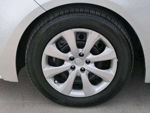 Used 2024 Toyota Corolla LE image 10