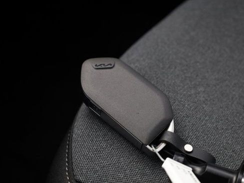 New 2025 Kia K4 LXS FWD image 27