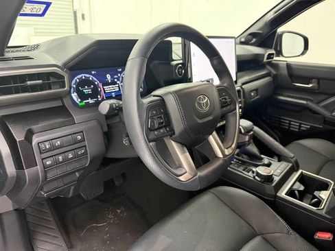 Used 2026 Toyota 4Runner Limited AWD/4WD image 9