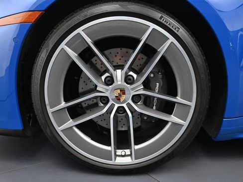 Used 2025 Porsche 911 Carrera image 26