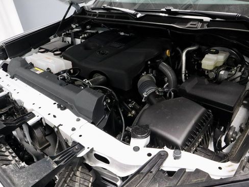 Used 2025 Toyota Tundra SR5 image 15