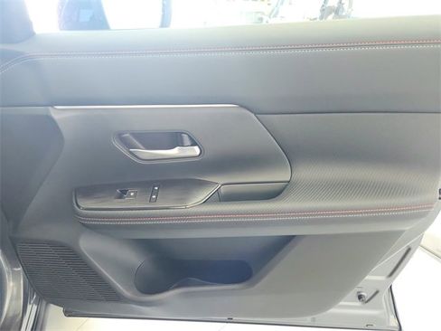 New 2026 Nissan Kicks SR image 35