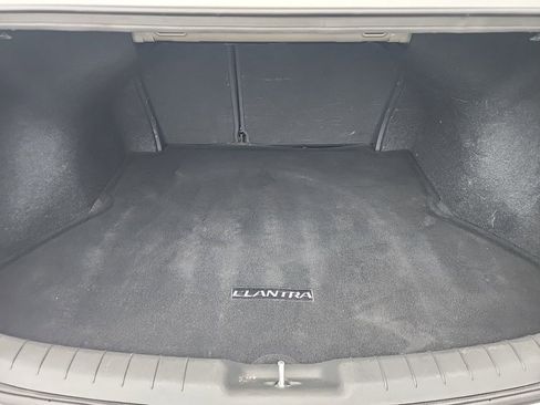 Used 2019 Hyundai Elantra SE w/ Cargo Package FWD image 34