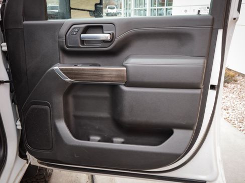 Used 2023 Chevrolet Silverado 2500 LT image 25