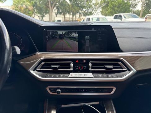 Used 2019 BMW X5 xDrive50i w/ Executive Package AWD/4WD image 30
