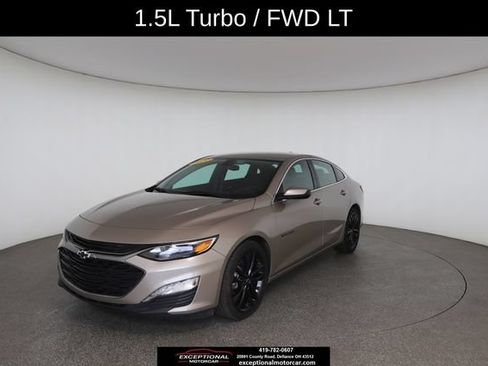 Used 2022 Chevrolet Malibu LT w/ Sport Edition FWD image 2