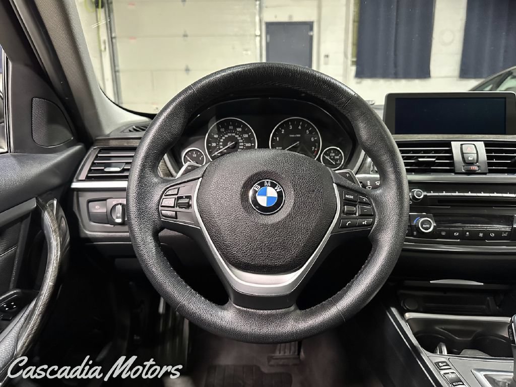 Used 2015 BMW 328i xDrive Wagon AWD/4WD image 36
