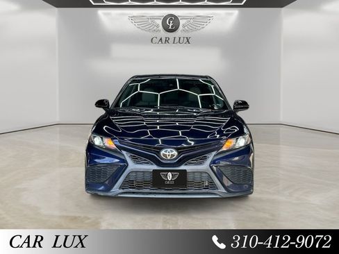 Used 2021 Toyota Camry SE image 8