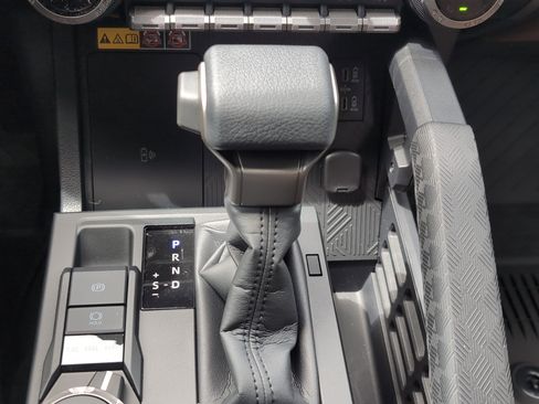 Certified 2026 Toyota 4Runner Limited AWD/4WD image 26