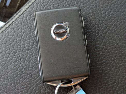 Used 2018 Volvo S90 T5 Momentum w/ Convenience Package image 34