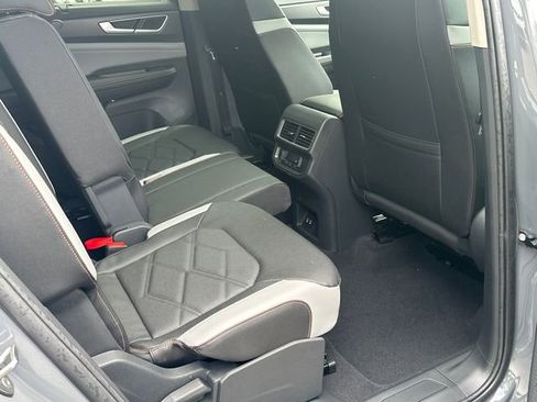 New 2026 Volkswagen Atlas Peak Edition AWD/4WD image 15