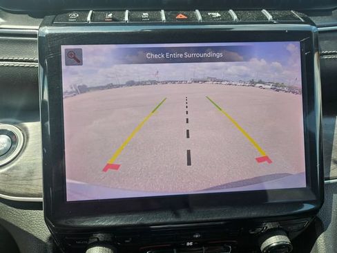 Used 2024 Jeep Grand Cherokee Limited AWD/4WD image 20