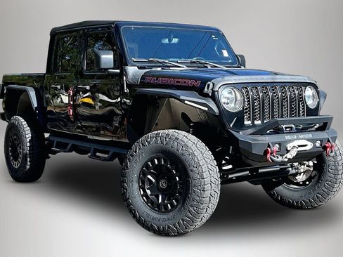 Used 2022 Jeep Gladiator Rubicon w/ Trailer Tow Package image 2