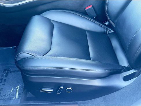 Used 2022 Tesla Model S image 16