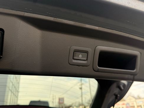 Used 2025 MAZDA CX-30 AWD 2.5 S w/ Preferred Package image 32