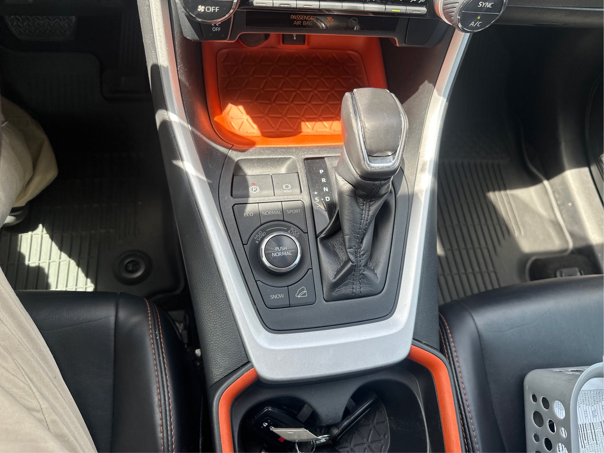 Used 2020 Toyota RAV4 Adventure AWD/4WD image 15