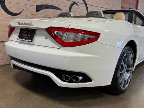 Used 2011 Maserati GranTurismo Convertible RWD image 15