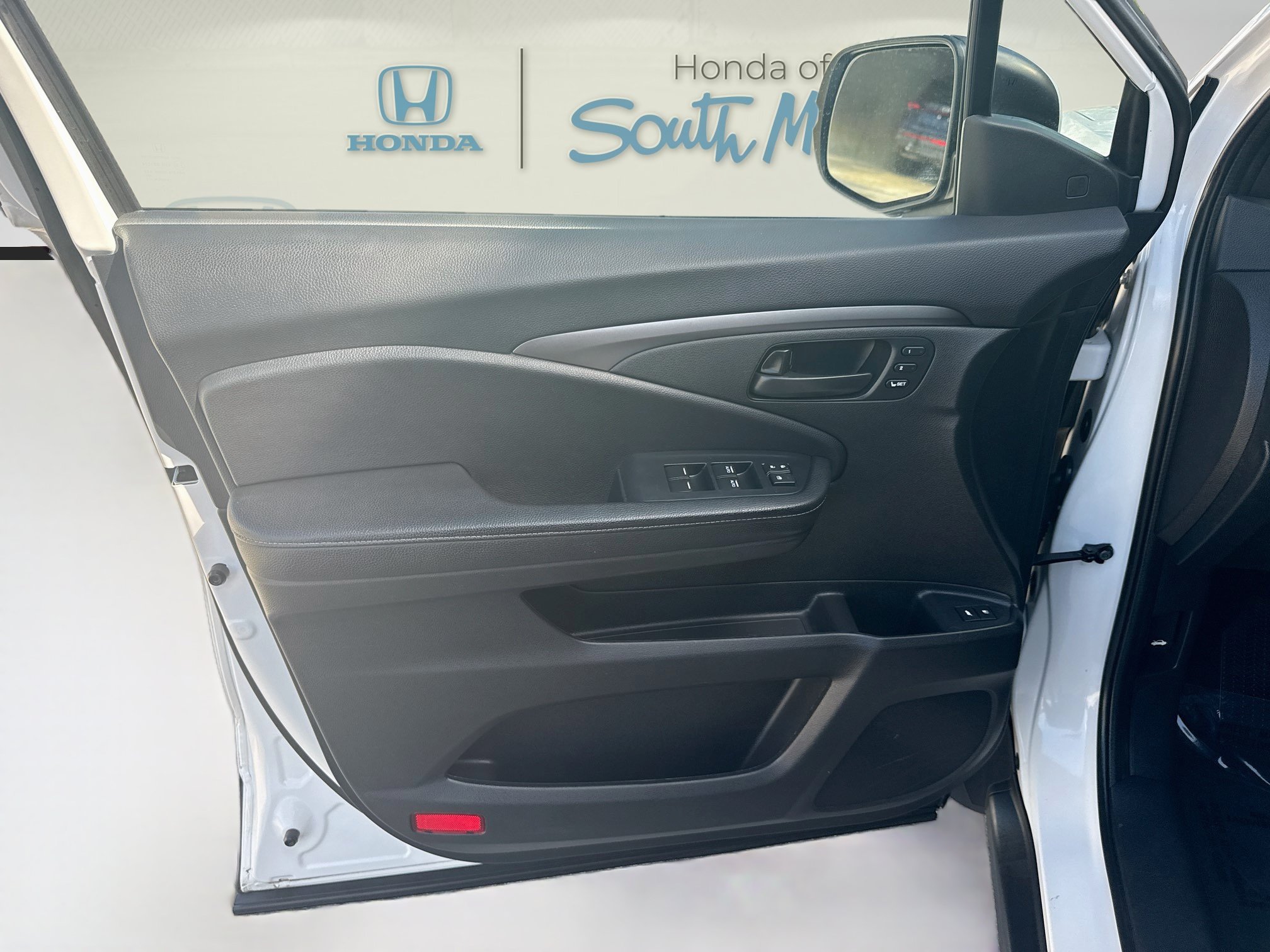 Used 2023 Honda Passport EX-L image 19