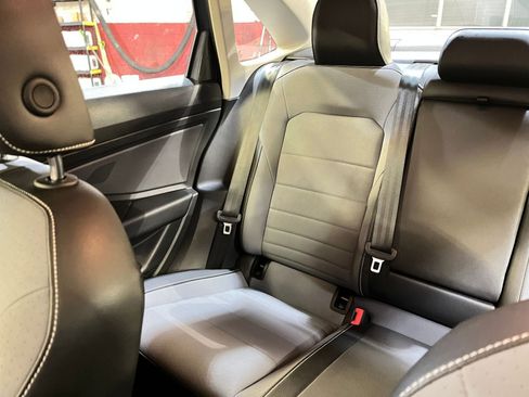 Used 2025 Volkswagen Jetta SE image 38