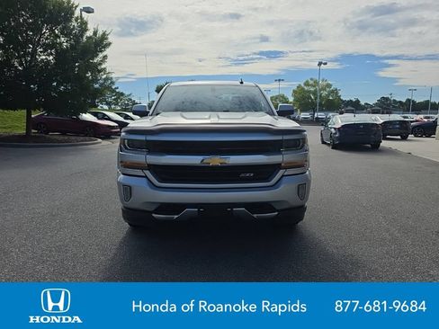 Used 2017 Chevrolet Silverado 1500 LT w/ All Star Edition AWD/4WD image 8