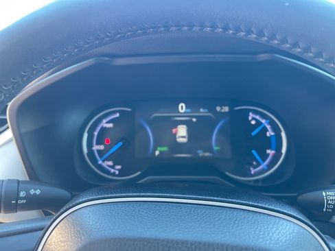 Used 2020 Toyota RAV4 Limited image 4