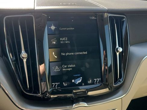 Used 2019 Volvo XC60 T5 Momentum w/ Protection Package Premier image 23