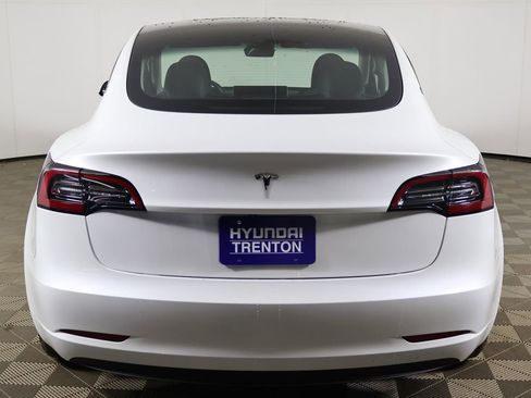 Used 2023 Tesla Model 3 Standard Range image 13