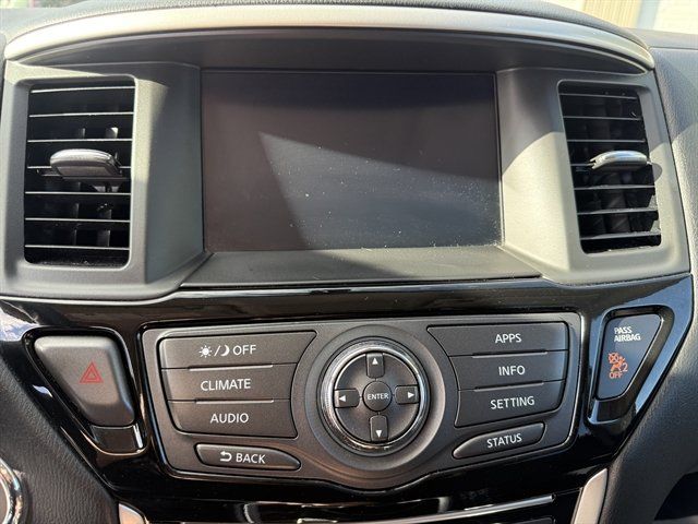 Used 2018 Nissan Pathfinder S AWD/4WD image 14