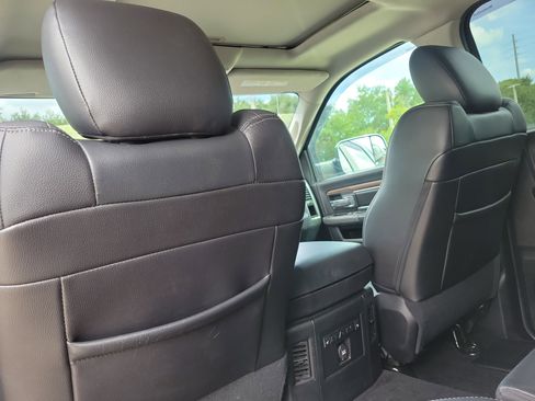 Used 2016 RAM 1500 Laramie w/ Convenience Group AWD/4WD image 18