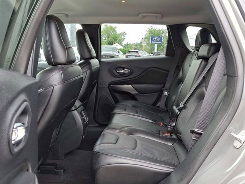 Used 2022 Jeep Cherokee Latitude Lux image 11