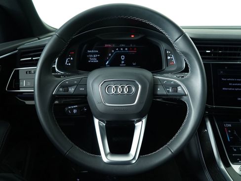 Certified 2025 Audi Q8 Premium Plus w/ Premium Plus Package AWD/4WD image 30