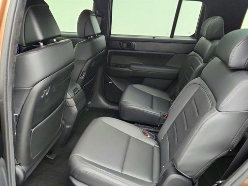 Used 2024 Hyundai Santa Fe Calligraphy FWD image 22