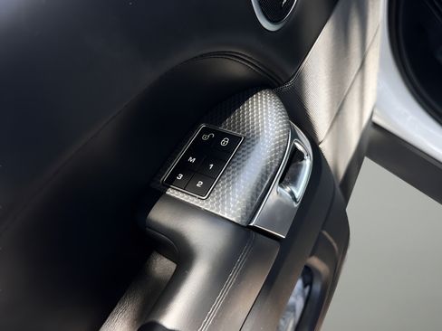 Used 2019 Land Rover Range Rover Sport HST AWD/4WD image 18
