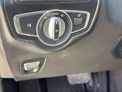 Used 2017 Mercedes-Benz GLC 300 4MATIC Coupe image 42